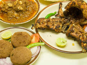 What is Mughlai cuisine