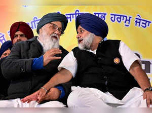 Amritsar: Former Punjab chief minister Parkash Singh Badal and Shiromani Akali D...