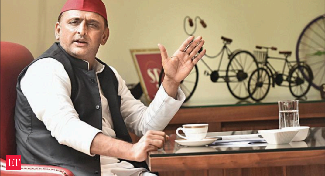 Akhilesh, Shivpal, Azam and his son in SP list of 159 candidates thumbnail