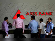 After 3x jump in Q3 net, analysts see up to 45% upside on Axis Bank