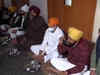 Punjab polls: Rahul Gandhi partakes Langar at Golden Temple in Amritsar, watch!