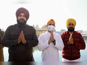 Amritsar, Jan 27 (ANI): Congress leader Rahul Gandhi with Punjab Chief Minister ...
