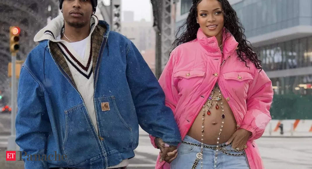 Rihanna is pregnant! Billionaire and fashion mogul expecting her first