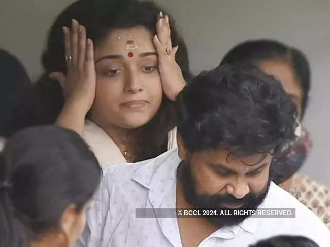 Dileep-wife-Kavya3_bccl