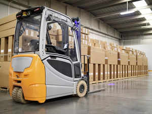 electric-forklift-istock