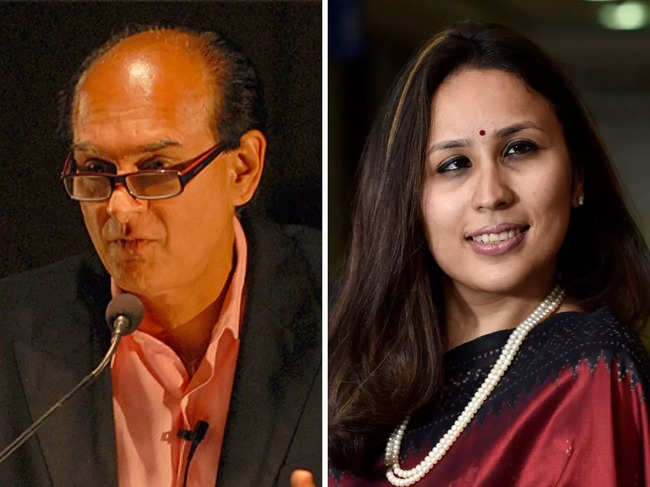 The India Inc bosses share leadership lessons with their followers.
