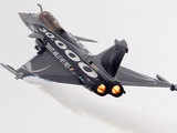 Dassault Rafale fighter jet in a flying display at Paris Air Show