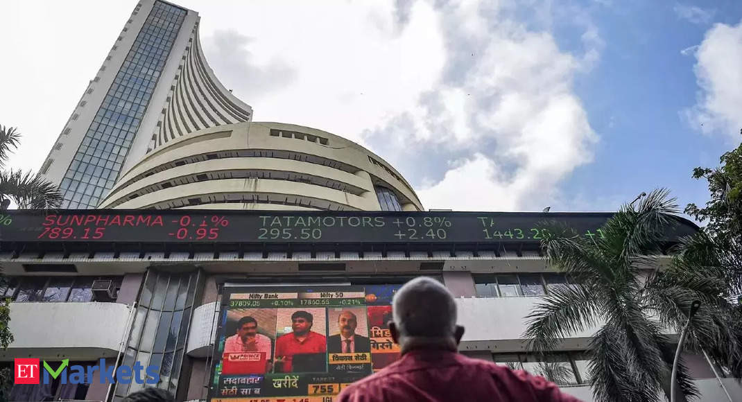 Retail investors own RIL shares worth Rs 1.18L cr. Check out top-10 holdings on D-St