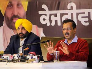 Amritsar: Delhi Chief Minister and AAP convener Arvind Kejriwal and Punjab AAP P...