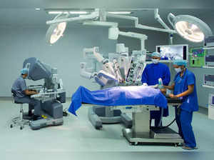 Robotic surgery at Aster Medcity