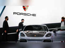 Volkswagen, top shareholder strike framework deal for Porsche IPO