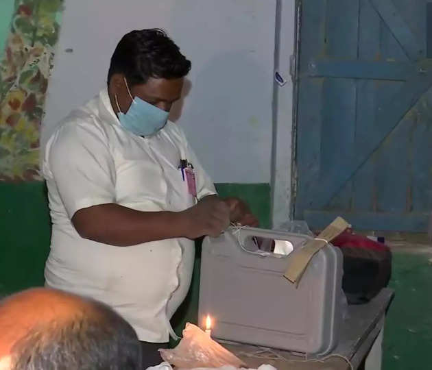 UP Election 2022 news live updates: EVMs sealed after conclusion of voting in Phase 5