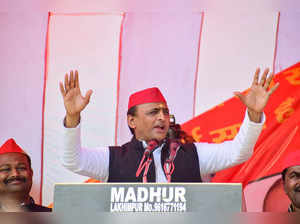Lakhimpur: Samajwadi Party President Akhilesh Yadav addresses a public meeting, ...