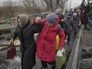 From bombarded basement, Mariupol mayor tries to help besieged residents flee
