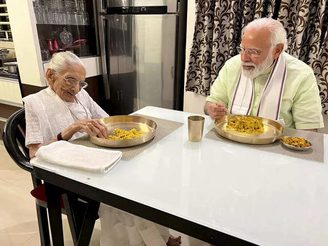 PM Modi meets his mother