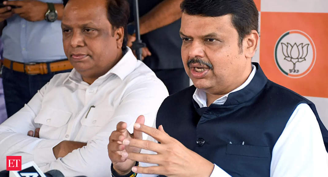 Police beef up security outside Fadnavis' home ahead of recording of his statement in alleged phone tapping case