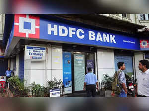 HDFC Bank shares set for 2nd worst performance in 9 years. Is it only a passing phase_.