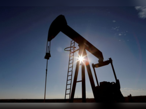 Goldman Sachs ups 2022 Brent crude oil spot price forecast to $135/bbl