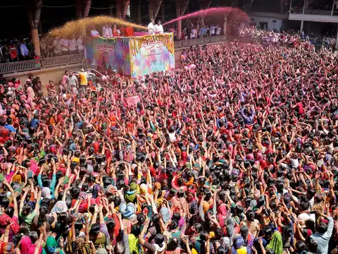 ​Dhuleti celebrated across Gujarat