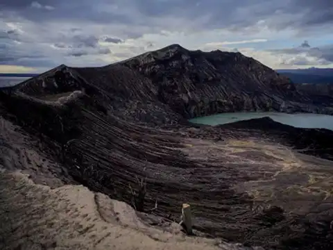 ​"Volcanic tsunami"