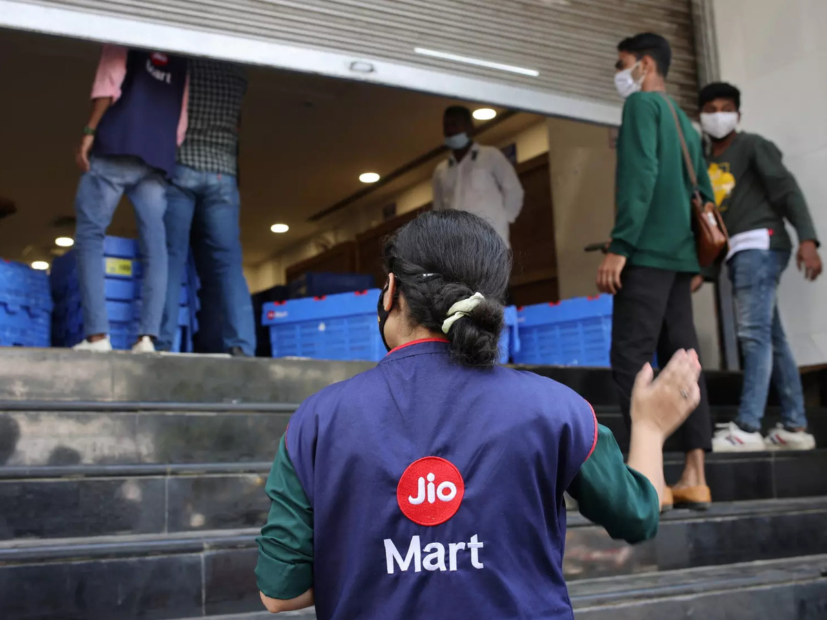 jiomart: War for instant grocery delivery set to intensify with entry of  Reliance's JioMart - The Economic Times