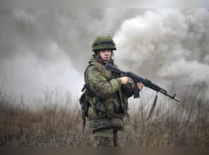 Rostov-on-Don: A Russian army soldier takes part in drills at the Kadamovskiy fi...