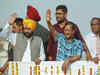Kejriwal starts Aam Aadmi Party's Gujarat campaign on the first day of Navaratri