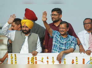 Ahmedabad: Delhi Chief Minister Arvind Kejriwal and Punjab Chief Minister Bhagwa...