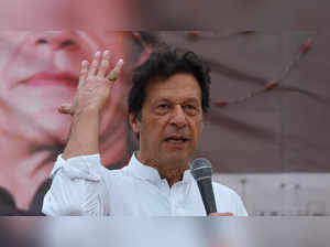 Imran Khan’s options fade as Pakistan opposition gains support