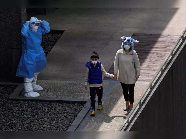 Shanghai's quarantine policy faces criticism