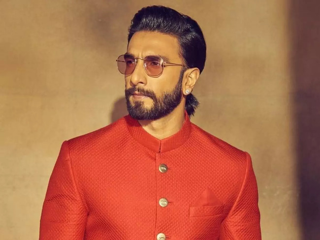 ranveer singh: Ranveer Singh to perform at the 22nd edition of IIFA awards,  actor says he is super thrilled - The Economic Times