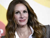 https://img.etimg.com/thumb/msid-90932182,width-200,height-150/magazines/panache/julia-roberts-reveals-why-she-turned-down-romantic-comedies-for-20-years-says-good-scripts-didnt-come-her-way.jpg