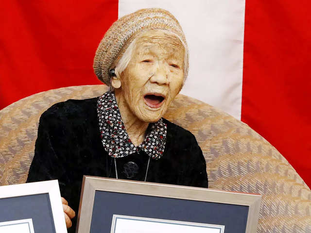 ​World's oldest person dies