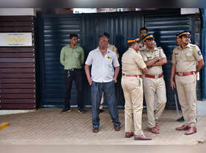 Mumbai, May 03 (ANI): Police personnel outside MNS chief Raj Thackeray's residen...