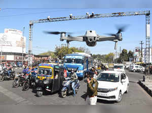 Bhopal: Traffic police personnel use drones for surveillance to control traffic ...