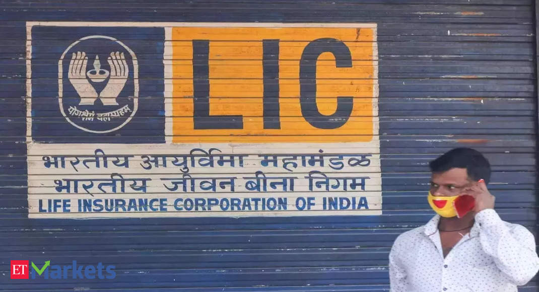 LIC’s Rs 20,557-crore public offer fully subscribed on Day 2