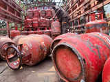 Domestic LPG cylinder price hiked by Rs 50, to cost nearly Rs 1,000 now