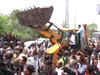 Delhi: Bulldozers return after locals, politicians protest against demolition drive in Shaheen Bagh