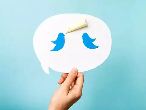 Free speech absolutist