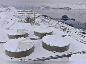 Valdez Snow Oil Tanks