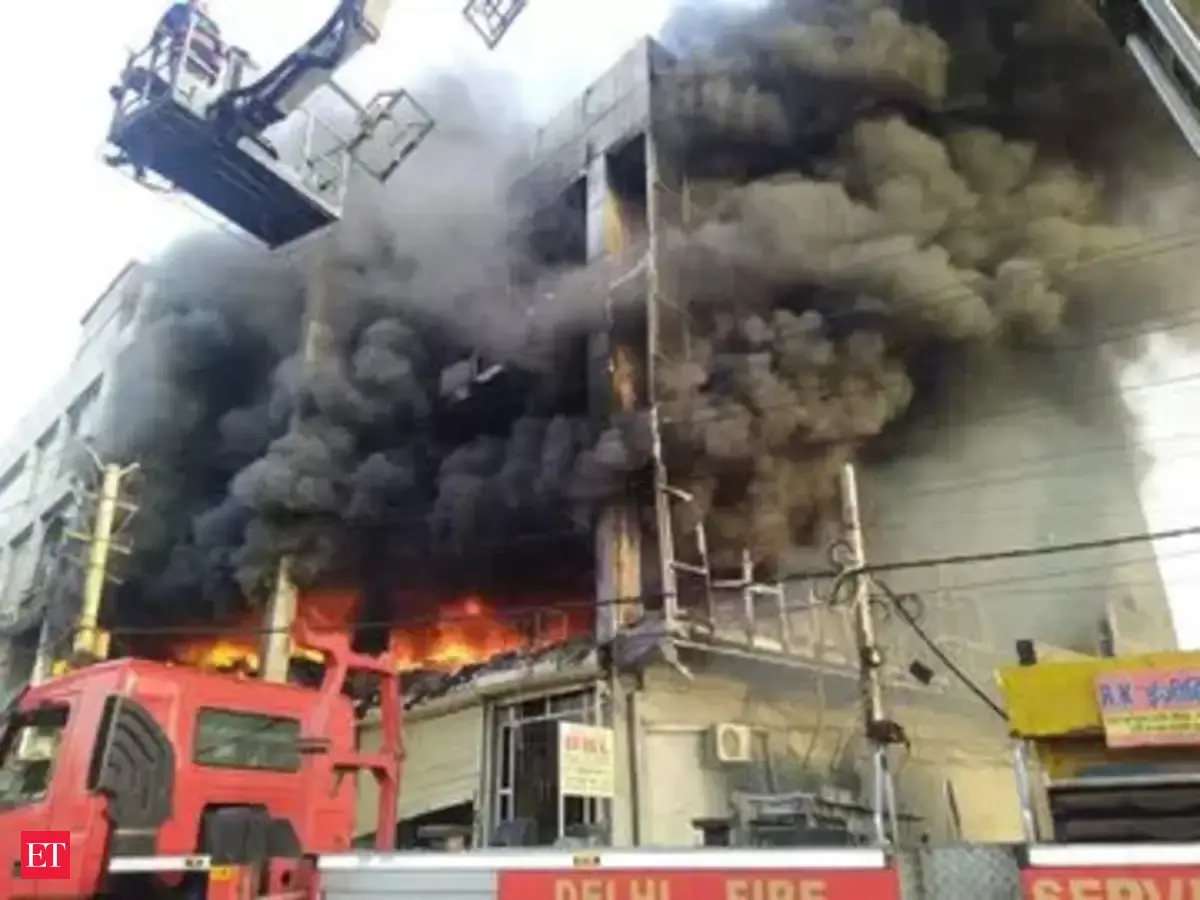 mundka: Massive fire in building near Delhi's Mundka metro station, 26 ...