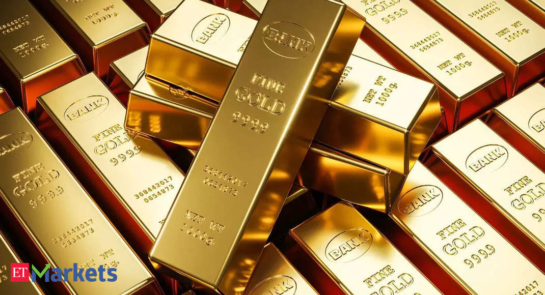 US Fed's persistence challenges gold's safe-haven status