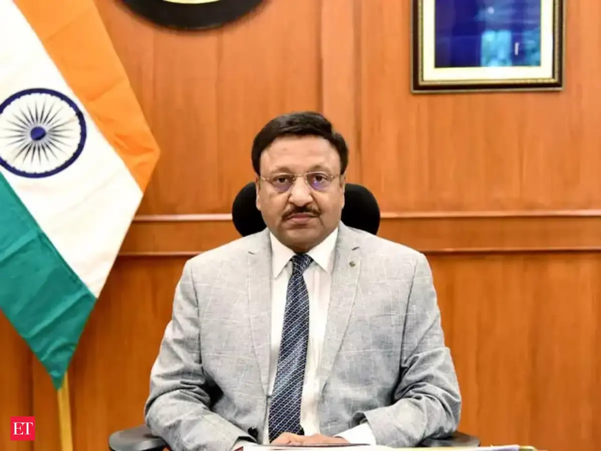 rajiv kumar: Rajiv Kumar takes charge as 25th Chief Election ...