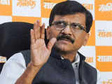 Difficult for vehicle downhill & 'failed' leader to apply brakes, accident inevitable: Sanjay Raut in jibe at Fadnavis