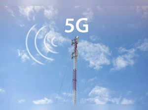 5G spectrum auction telecom tower