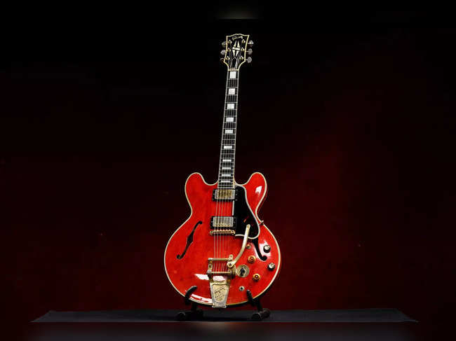 Oasis band member Noel Gallagher's destroyed Gibson ES-355 guitar to be auctioned in Paris