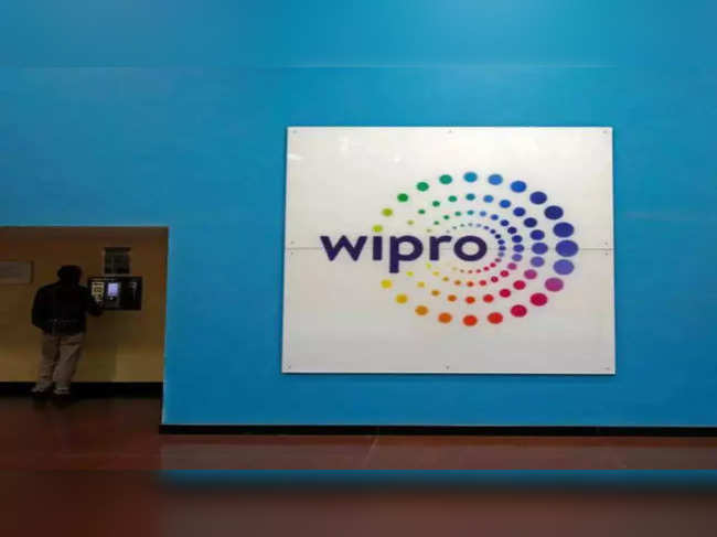 Wipro shares decline nearly 3% after earnings announcement