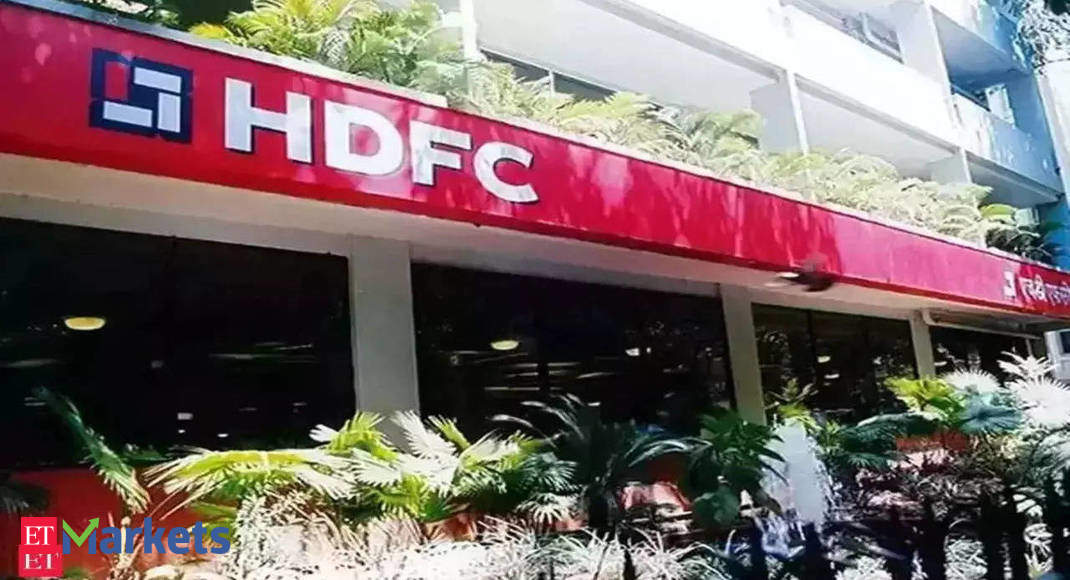 HDFC set to raise up to Rs 12,000 crore via bonds, in talks with LIC