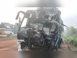 Karnataka: Eight die in collision between truck, bus in Hubballi