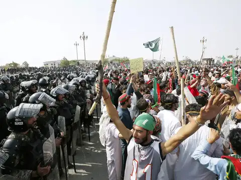 ​Supporters chant slogans